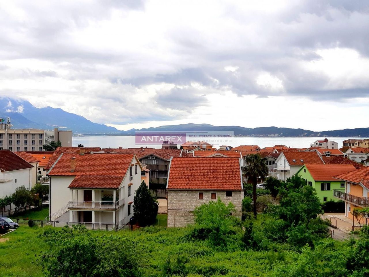 Апартаменты в Биеле, Черногория, 43 м2 - фото 1