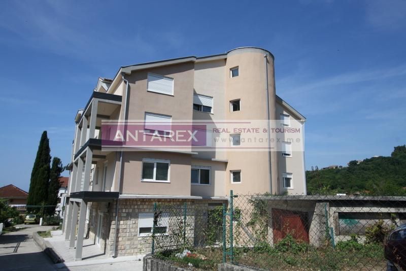 Апартаменты в Зеленике, Черногория, 80 м2 - фото 1