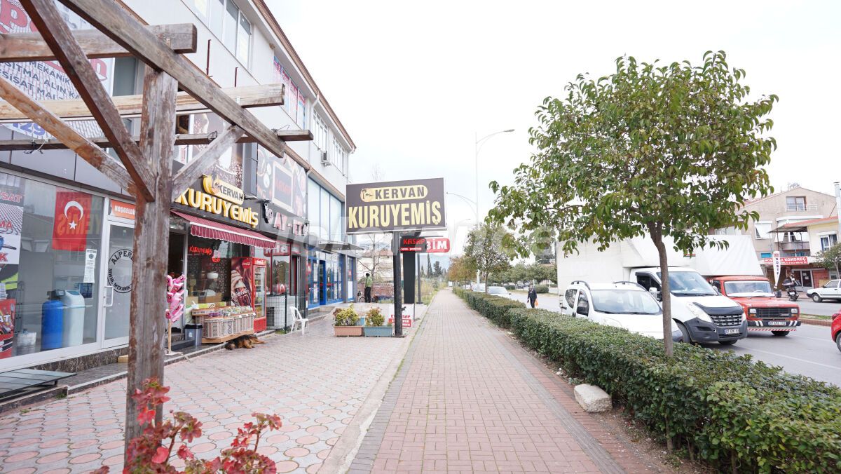 Коммерческая недвижимость в Анталии, Турция, 165 м2 - фото 1