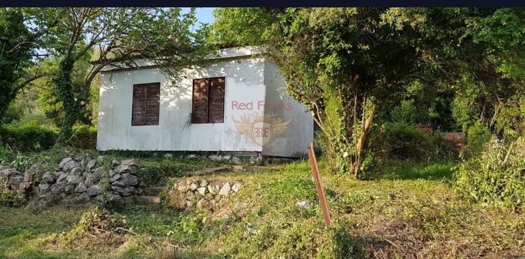 Дом в Тивате, Черногория, 37 м2 - фото 1