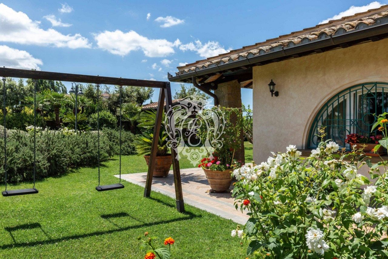 Вилла в Риме, Италия, 770 м² - фото 10