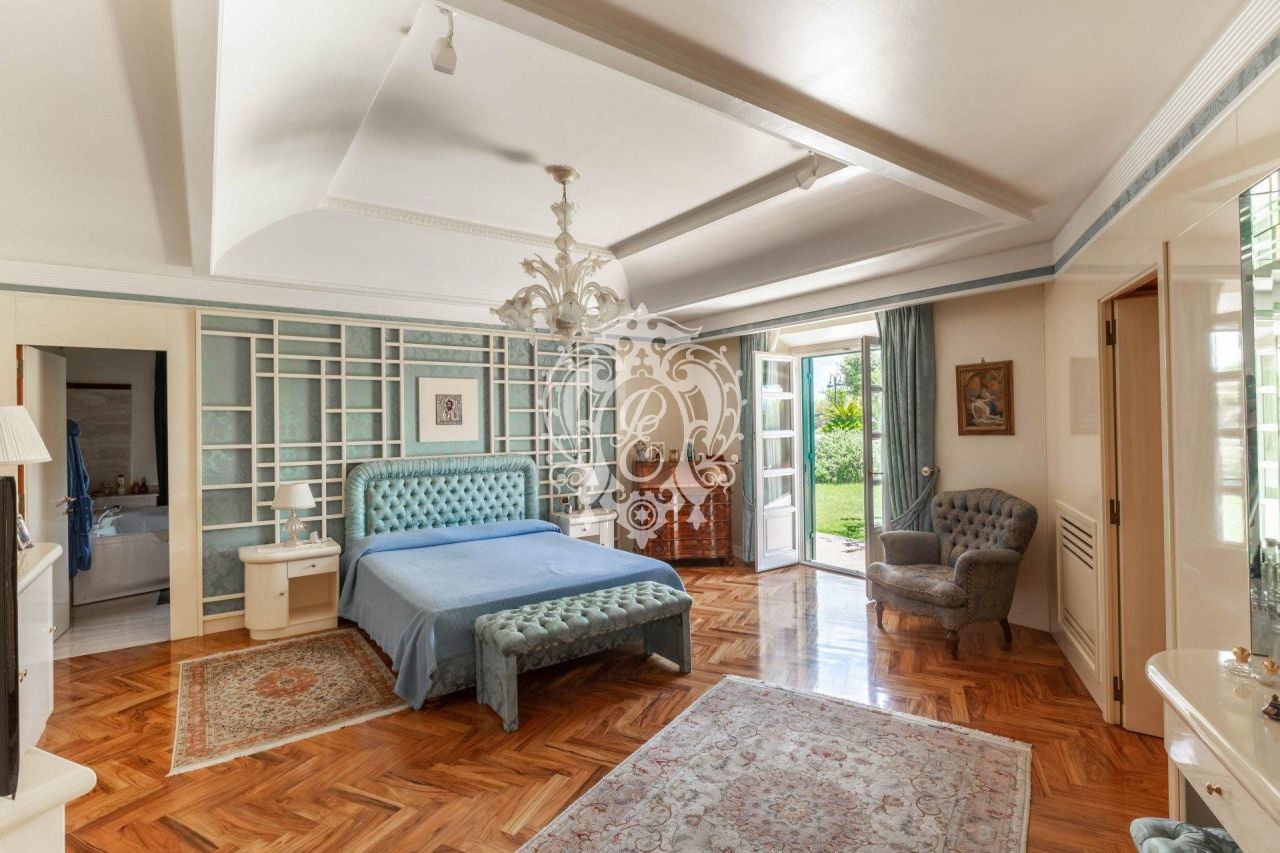 Вилла в Риме, Италия, 770 м² - фото 17