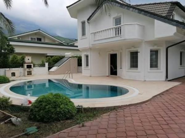 Вилла в Кемере, Турция, 260 м² - фото 1