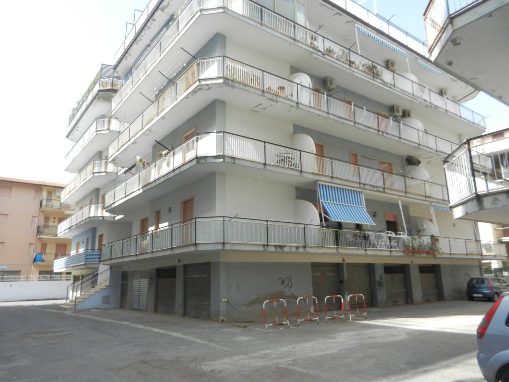 Квартира в Скалее, Италия, 85 м2 - фото 1