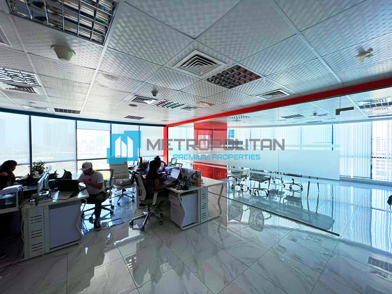 Офис в Дубае, ОАЭ, 309.39 м2 - фото 1