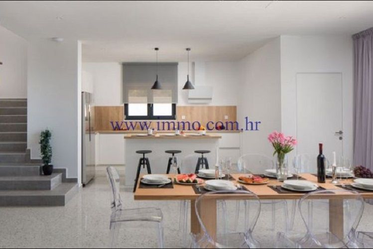 Вилла в Примоштене, Хорватия, 300 м² - фото 6