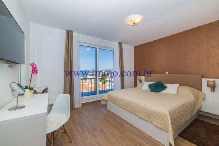 Вилла в Трогире, Хорватия, 325 м² - фото 6