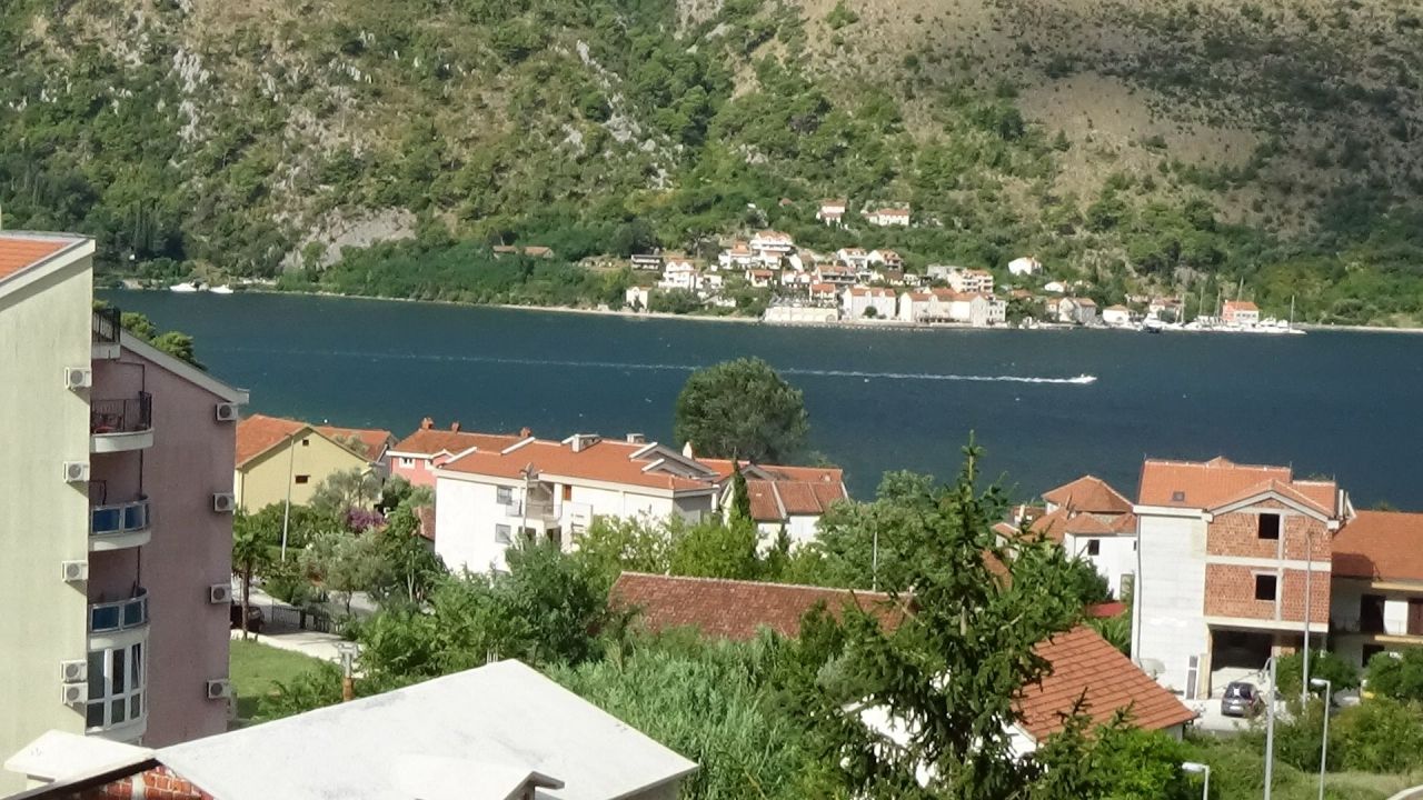 Вилла в Доброте, Черногория, 300 м² - фото 15