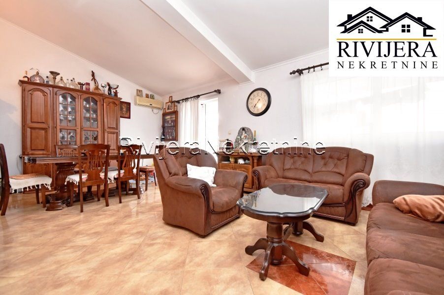 Апартаменты в Херцег-Нови, Черногория, 123 м² - фото 2