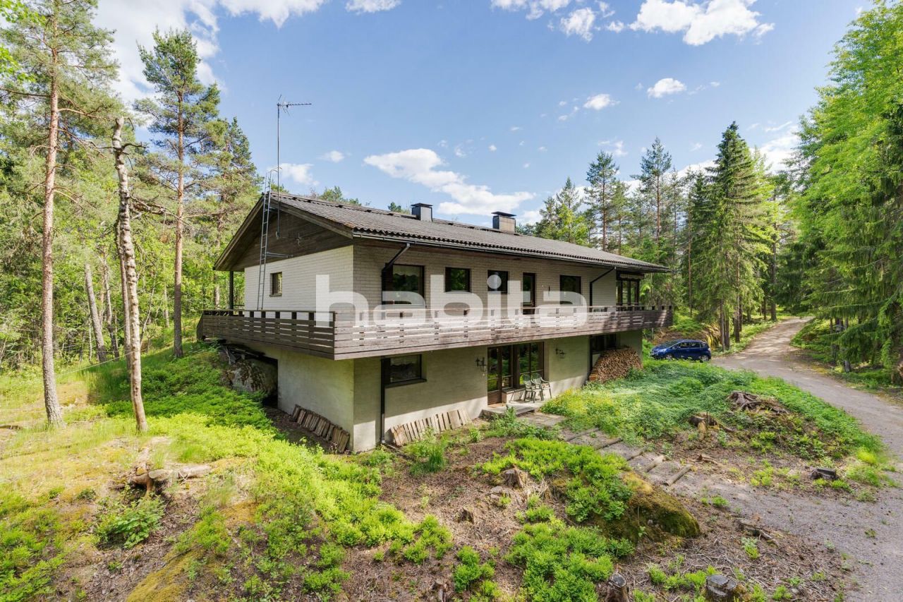 Дом в Сипоо, Финляндия, 300 м2 - фото 1