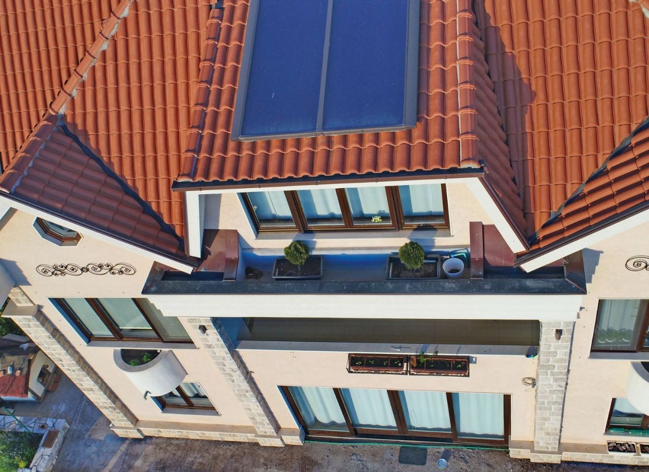 Коммерческая недвижимость в Святом Стефане, Черногория, 1 372 м² - фото 5