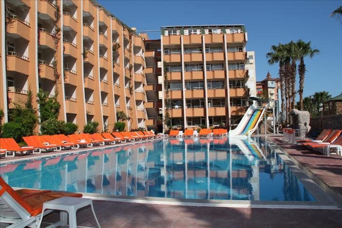 Отель, гостиница в Алании, Турция, 9 000 м2 - фото 1