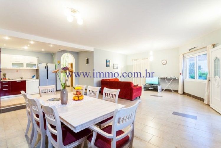 Вилла на Корчуле, Хорватия, 400 м² - фото 5