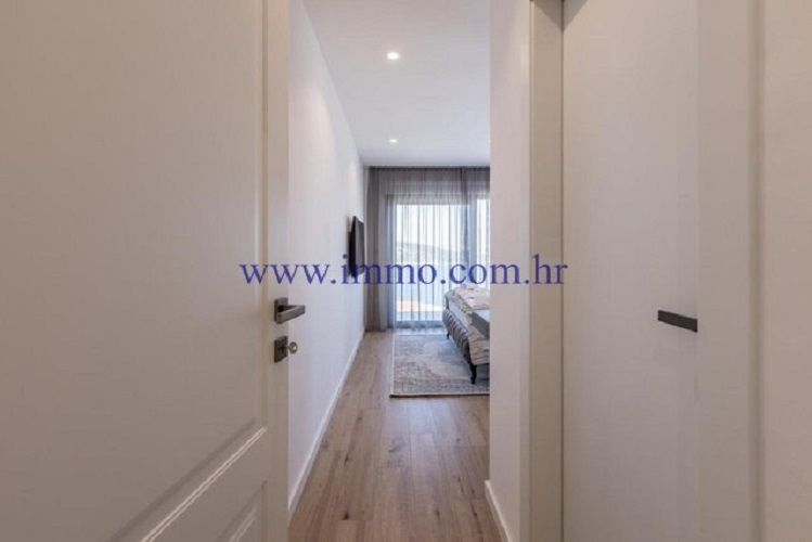 Вилла в Рогознице, Хорватия, 270 м² - фото 5