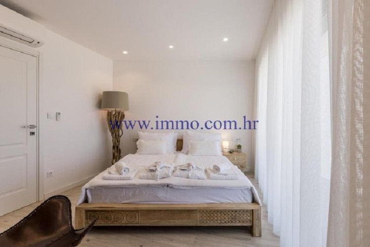 Вилла в Рогознице, Хорватия, 270 м² - фото 9