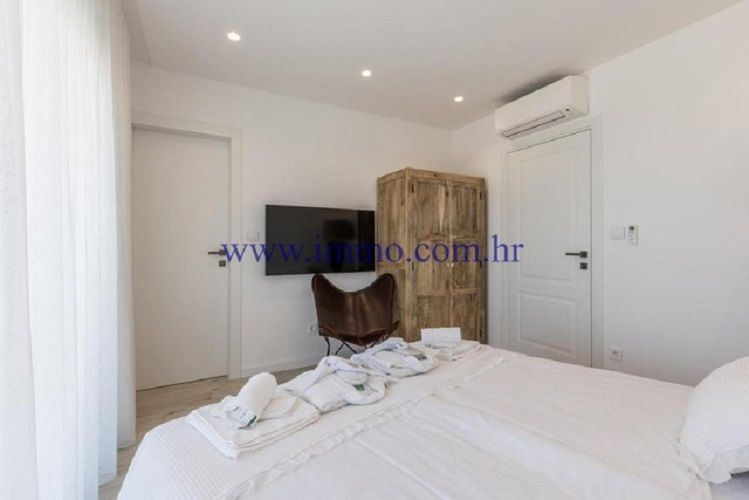 Вилла в Рогознице, Хорватия, 270 м² - фото 10