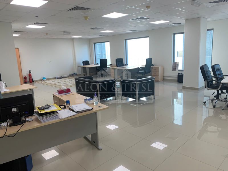 Коммерческая недвижимость в Дубае, ОАЭ, 1 088.99 м² - фото 1