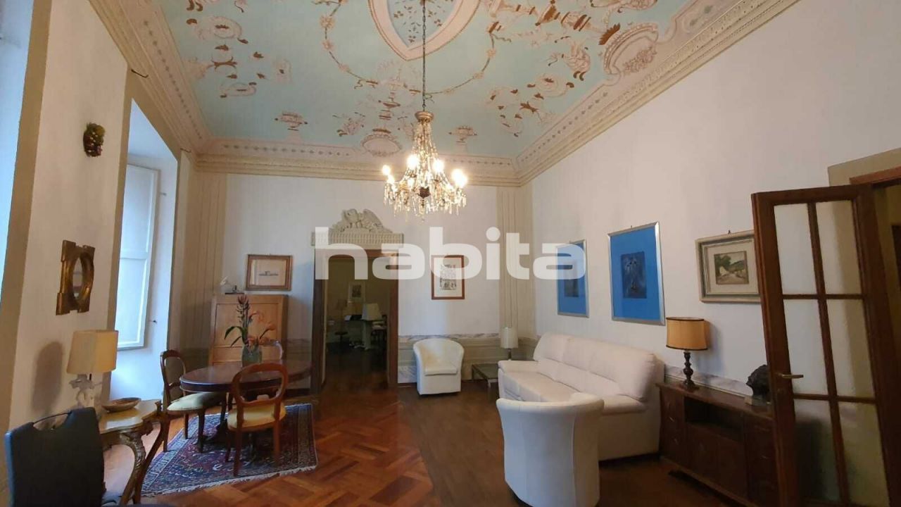 Апартаменты в Сиене, Италия, 230 м2 - фото 1