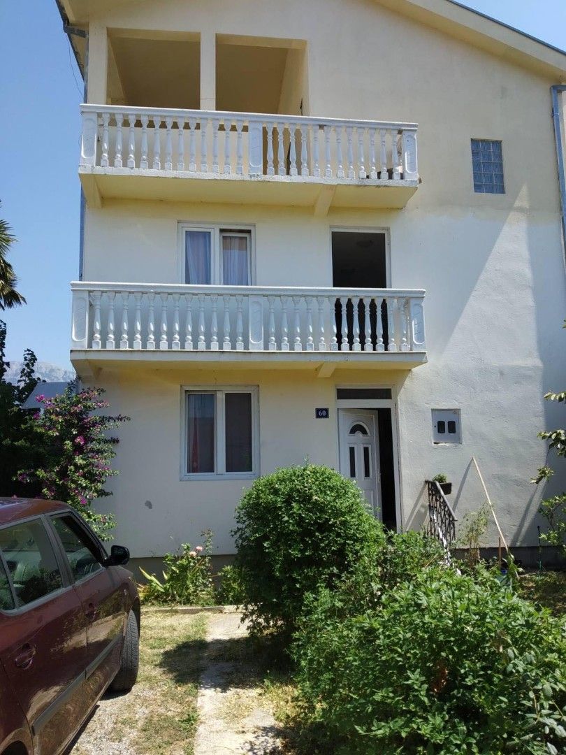 Коммерческая недвижимость в Баре, Черногория, 400 м2 - фото 1