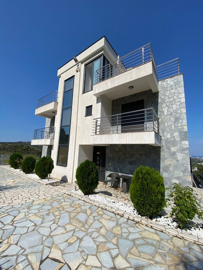 Вилла в Баре, Черногория, 300 м² - фото 2