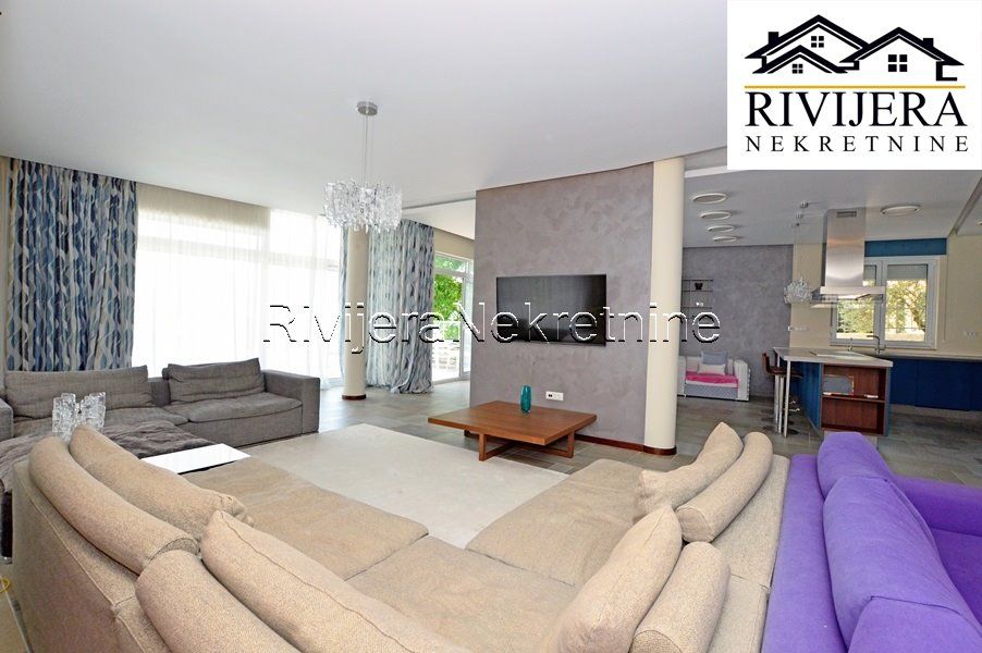 Вилла в Херцег-Нови, Черногория, 285 м² - фото 13