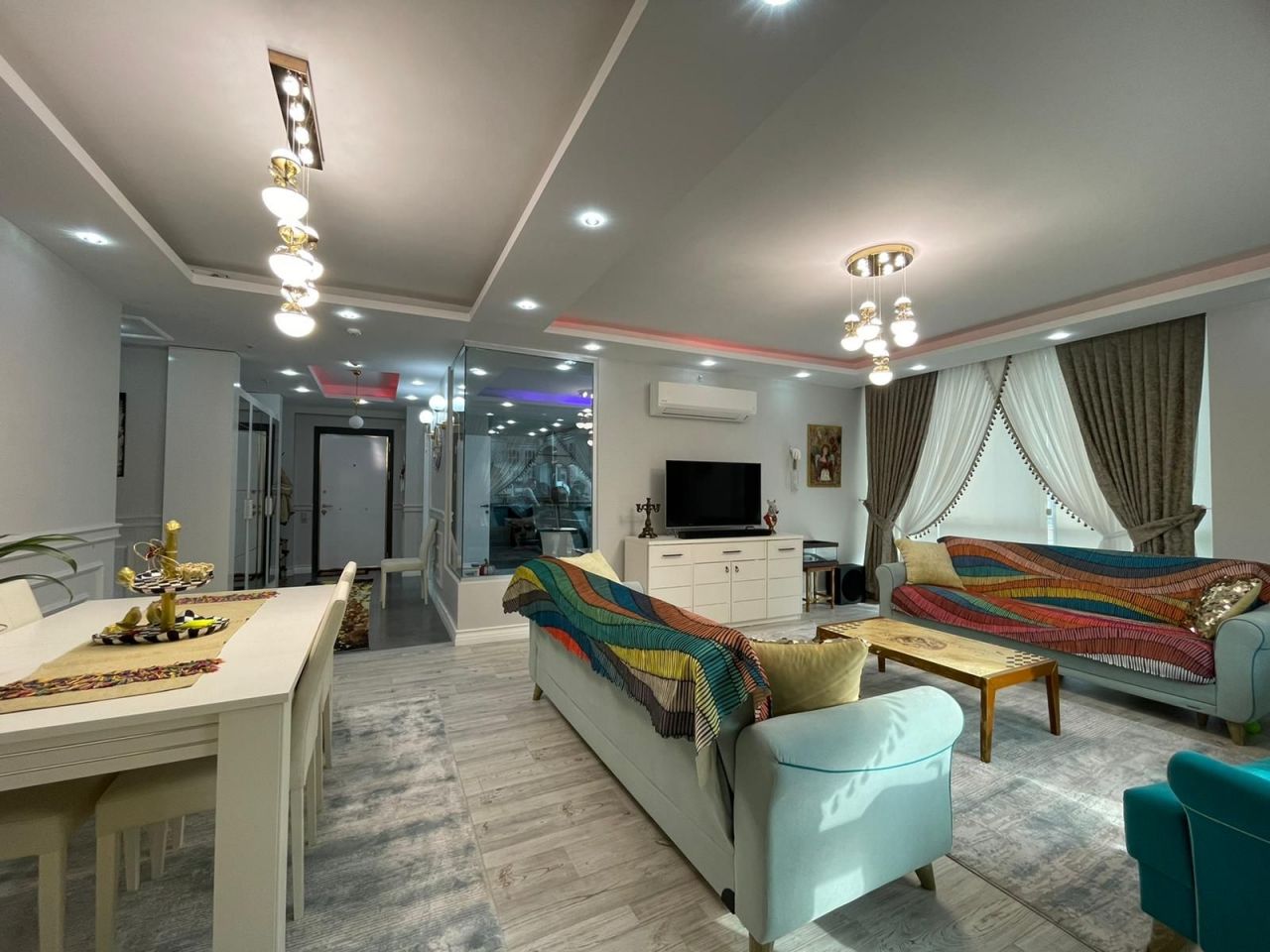 Квартира в Мерсине, Турция, 210 м2 - фото 1