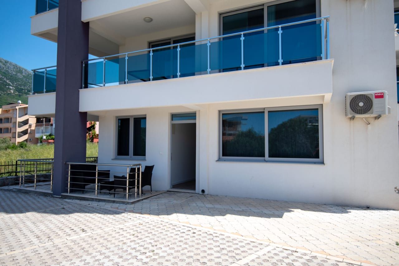 Квартира в Добра Воде, Черногория, 60 м² - фото 9