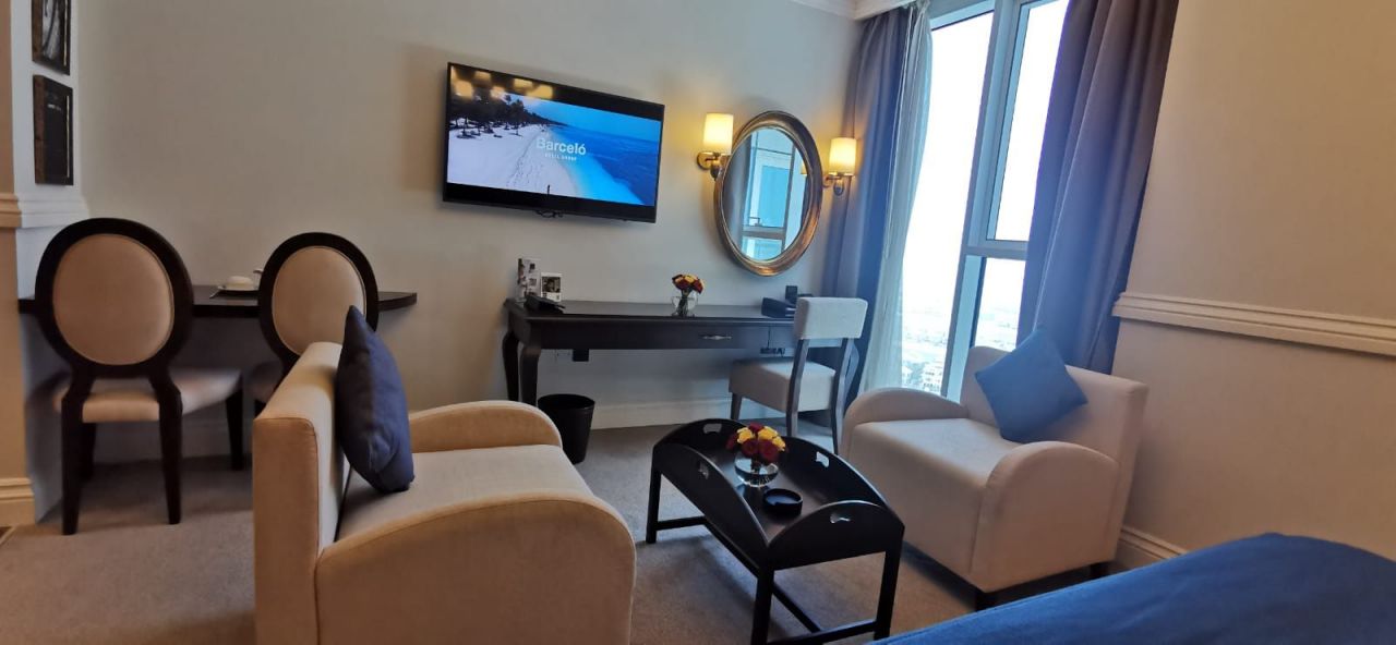 Отель, гостиница в Дубае, ОАЭ, 38 м2 - фото 1