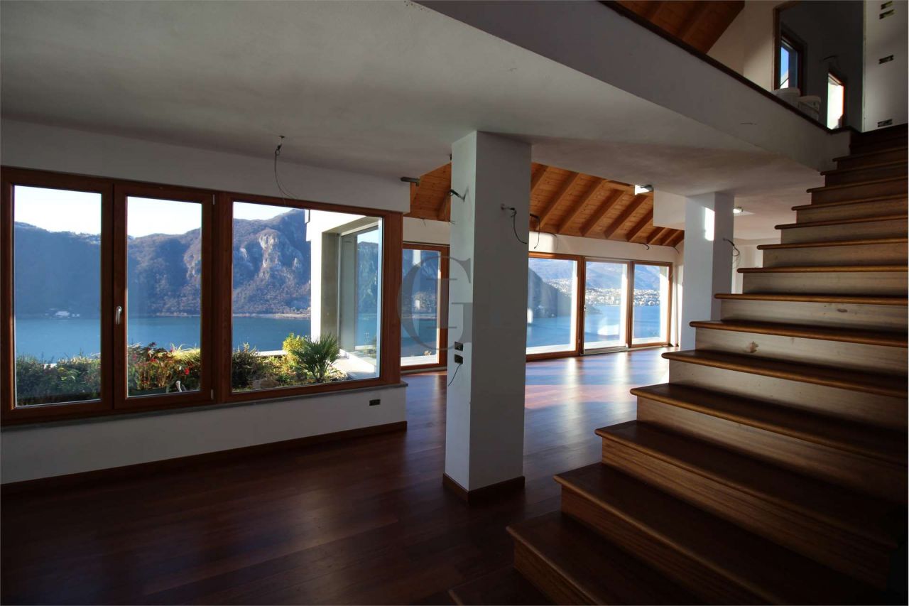 Вилла на озере Лугано, Италия, 540 м² - фото 17