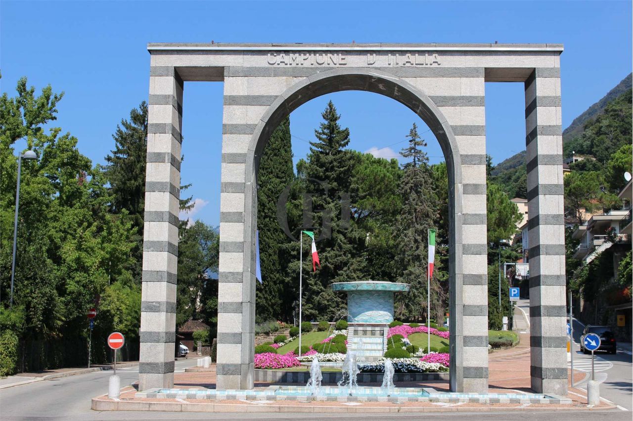 Вилла на озере Лугано, Италия, 540 м² - фото 5