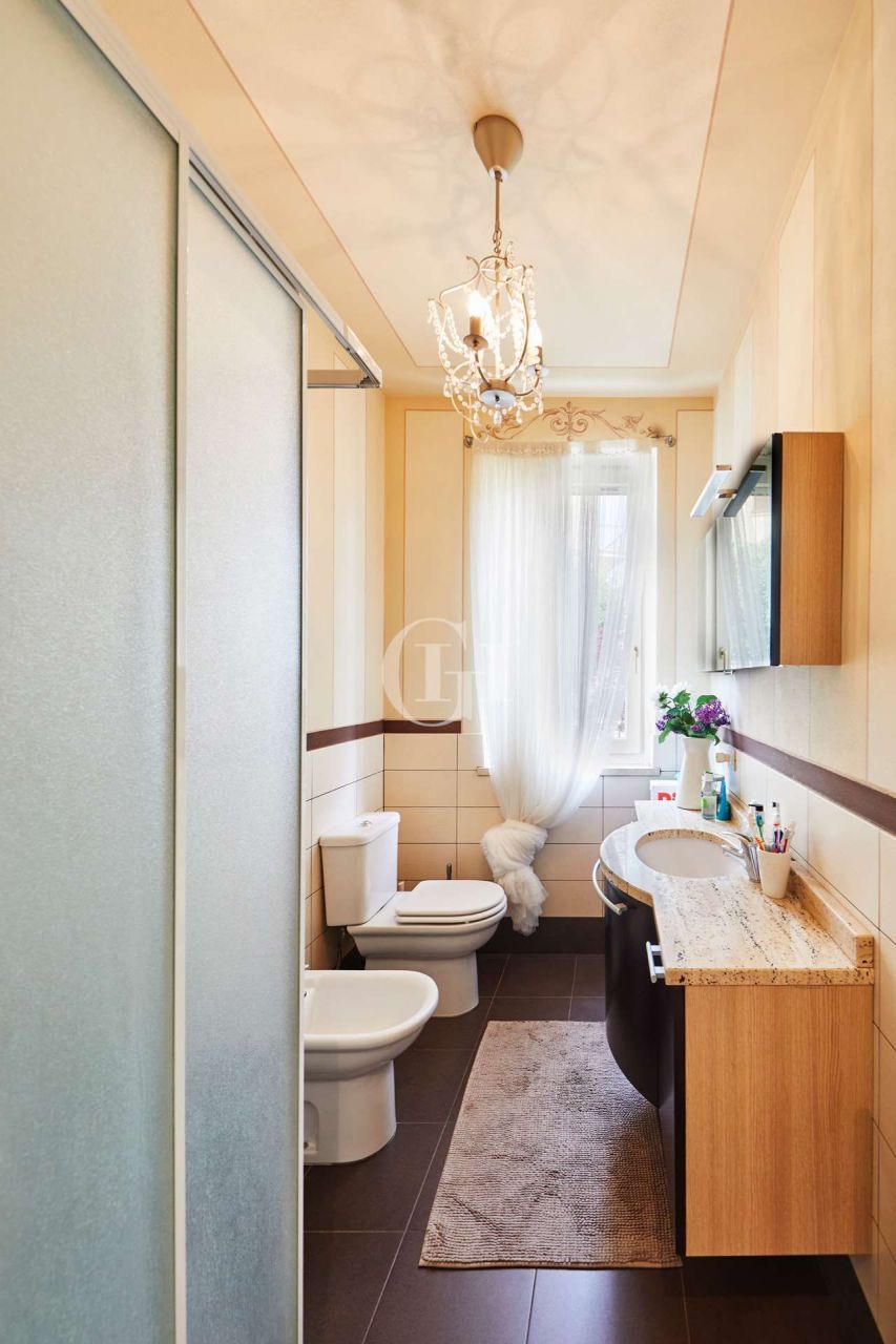 Апартаменты у озера Гарда, Италия, 96 м² - фото 14