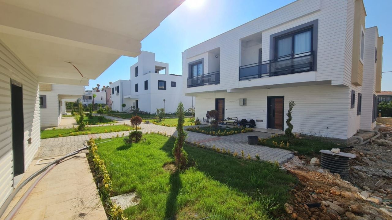 Вилла в Мерсине, Турция, 145 м² - фото 1
