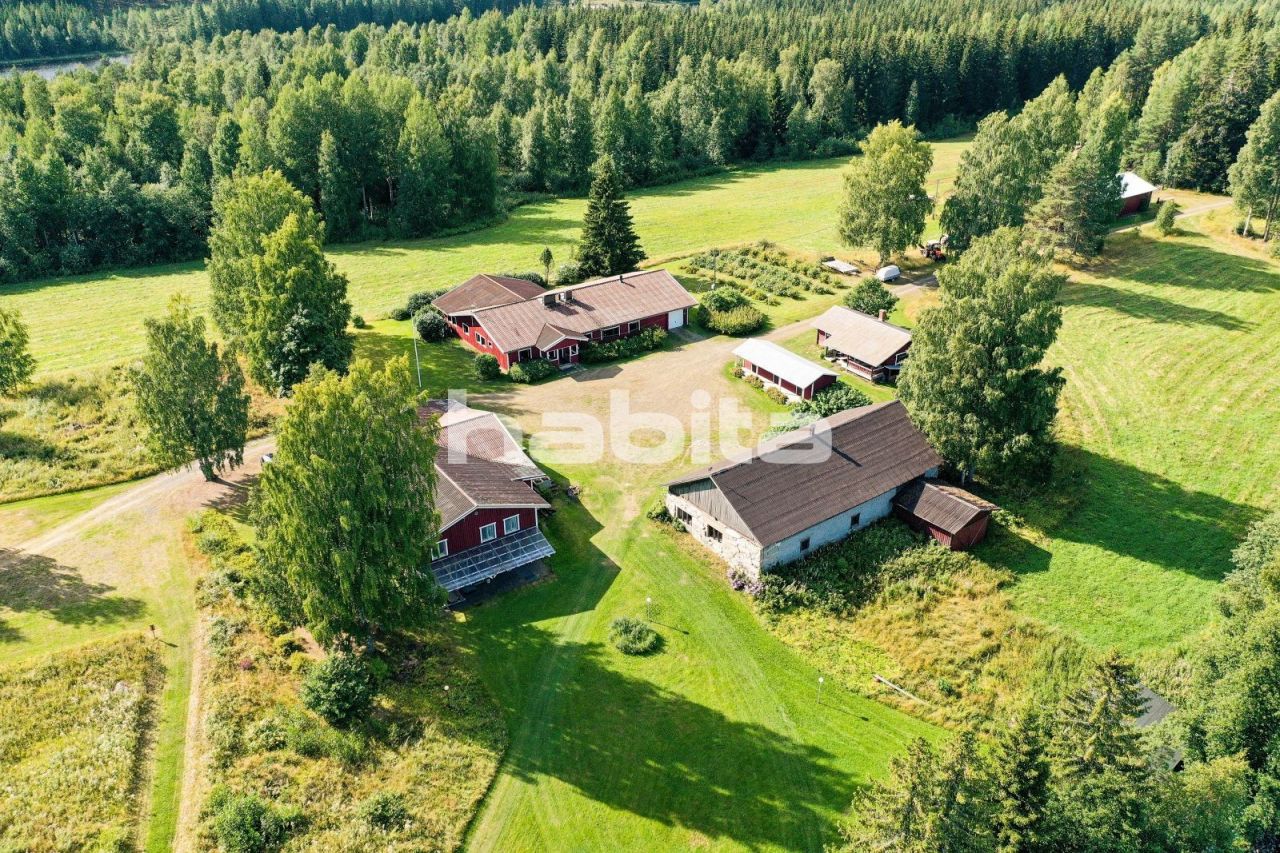 Коммерческая недвижимость в Кангасниеми, Финляндия, 1 619 м2 - фото 1