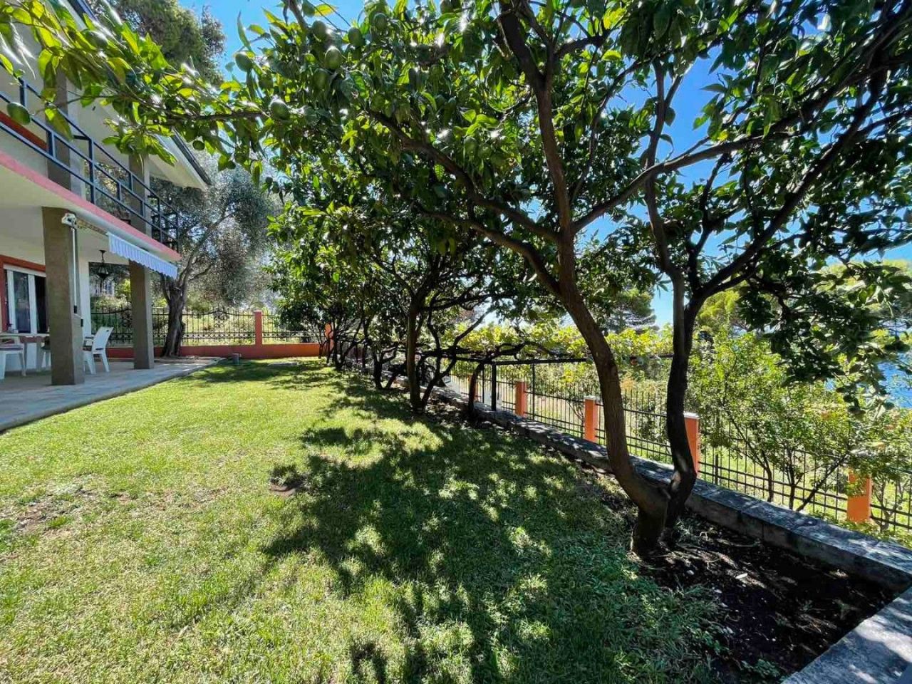 Коммерческая недвижимость в Сутоморе, Черногория, 146 м² - фото 15