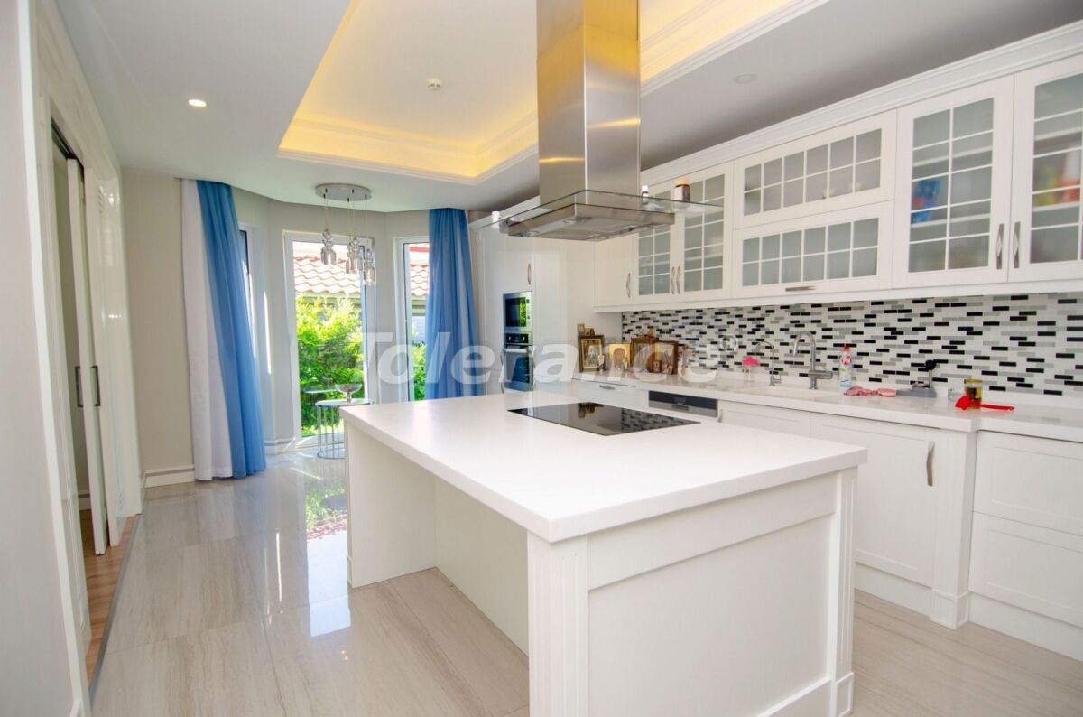 Вилла в Анталии, Турция, 320 м² - фото 7