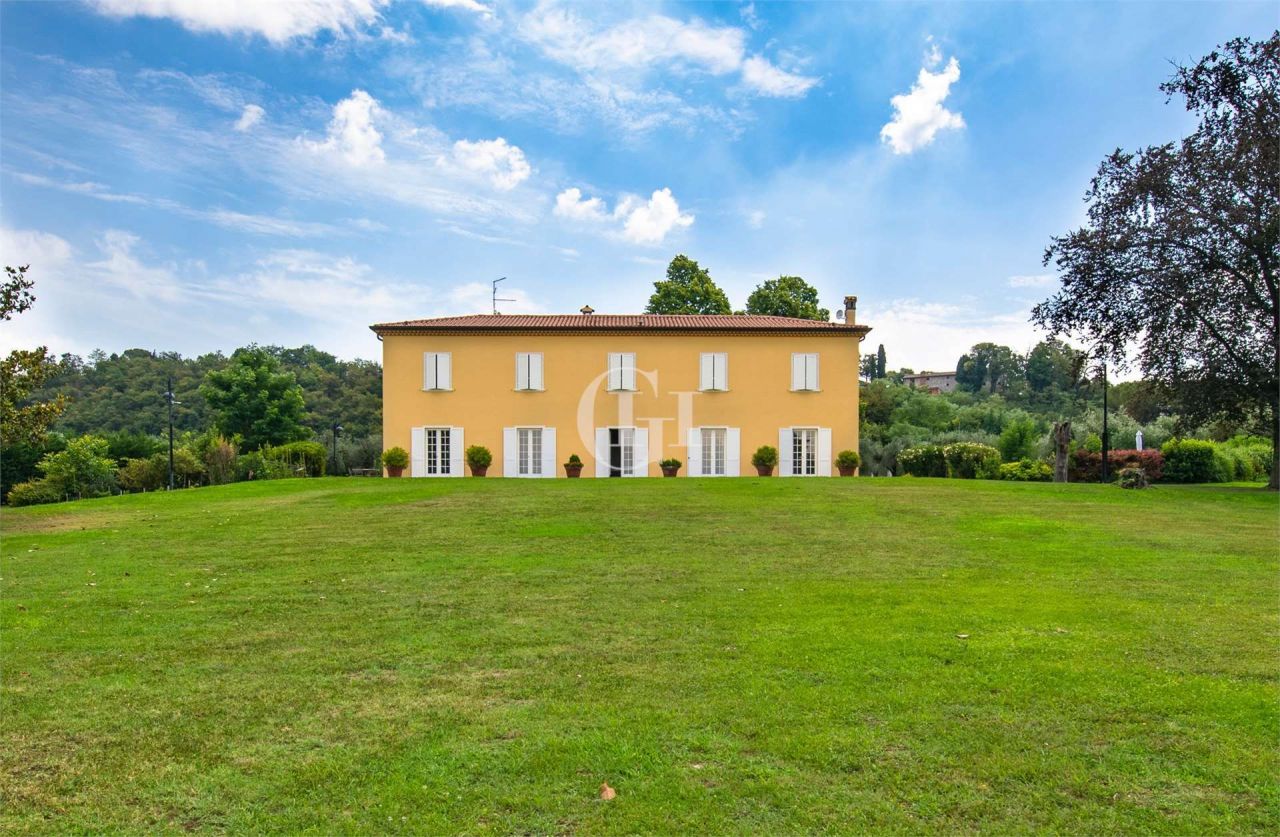 Поместье у озера Гарда, Италия, 750 м² - фото 5