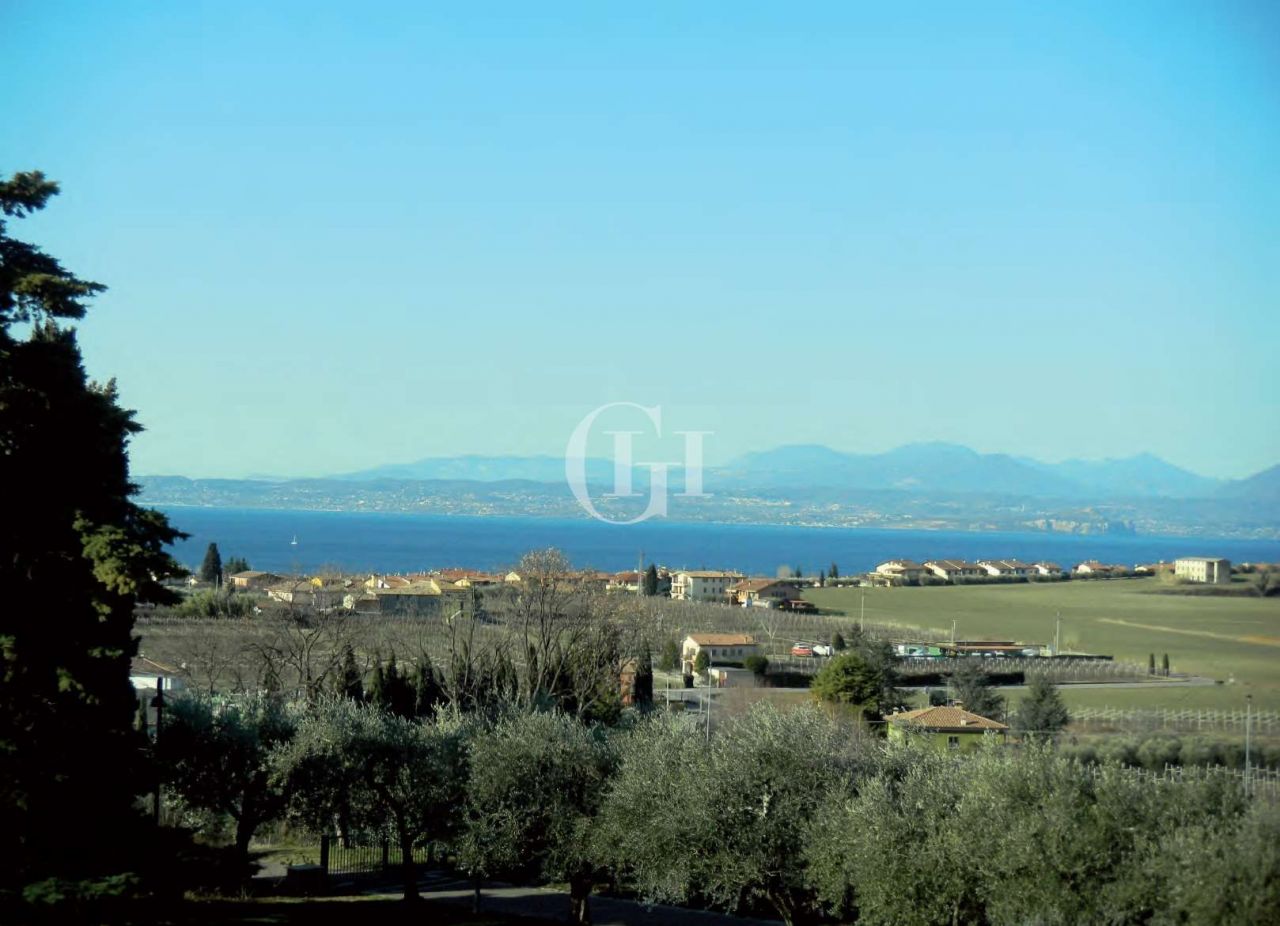 Поместье у озера Гарда, Италия, 750 м² - фото 6