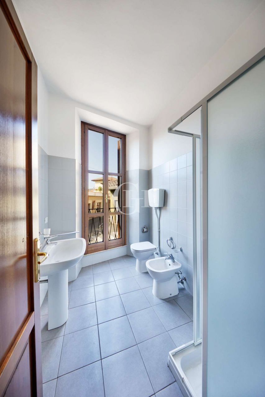 Апартаменты у озера Гарда, Италия, 70 м² - фото 5