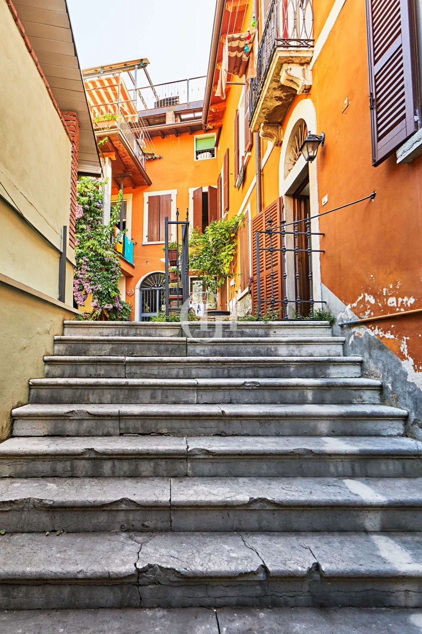 Апартаменты у озера Гарда, Италия, 70 м² - фото 11