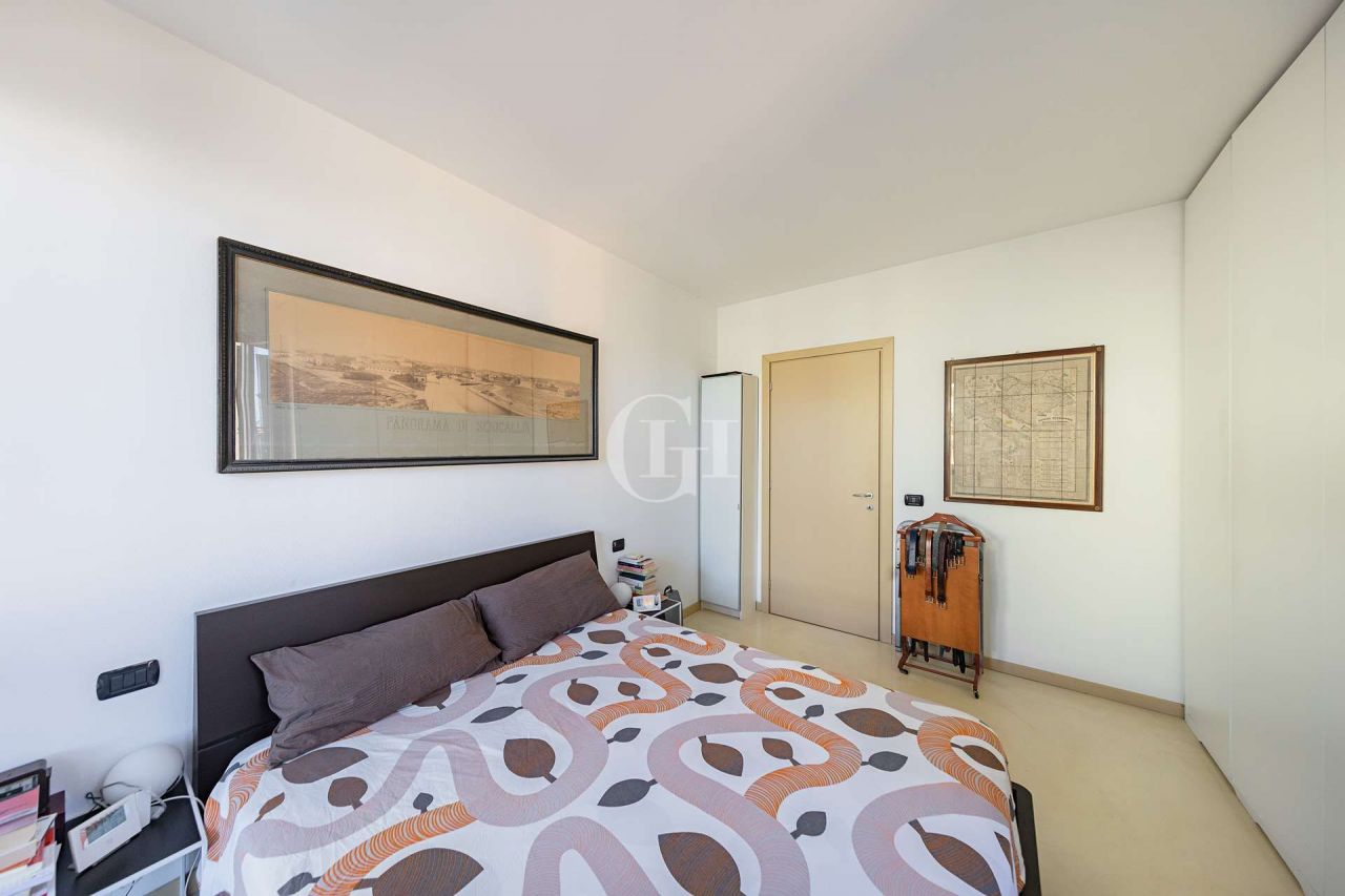 Апартаменты у озера Гарда, Италия, 60 м² - фото 10