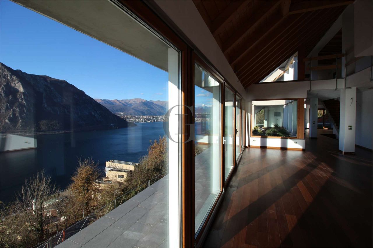 Вилла на озере Лугано, Италия, 540 м² - фото 13