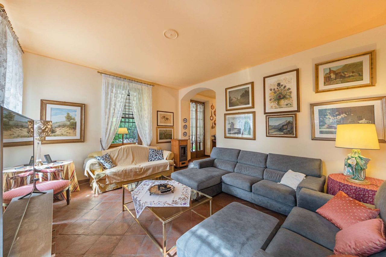 Вилла у озера Гарда, Италия, 624 м² - фото 11