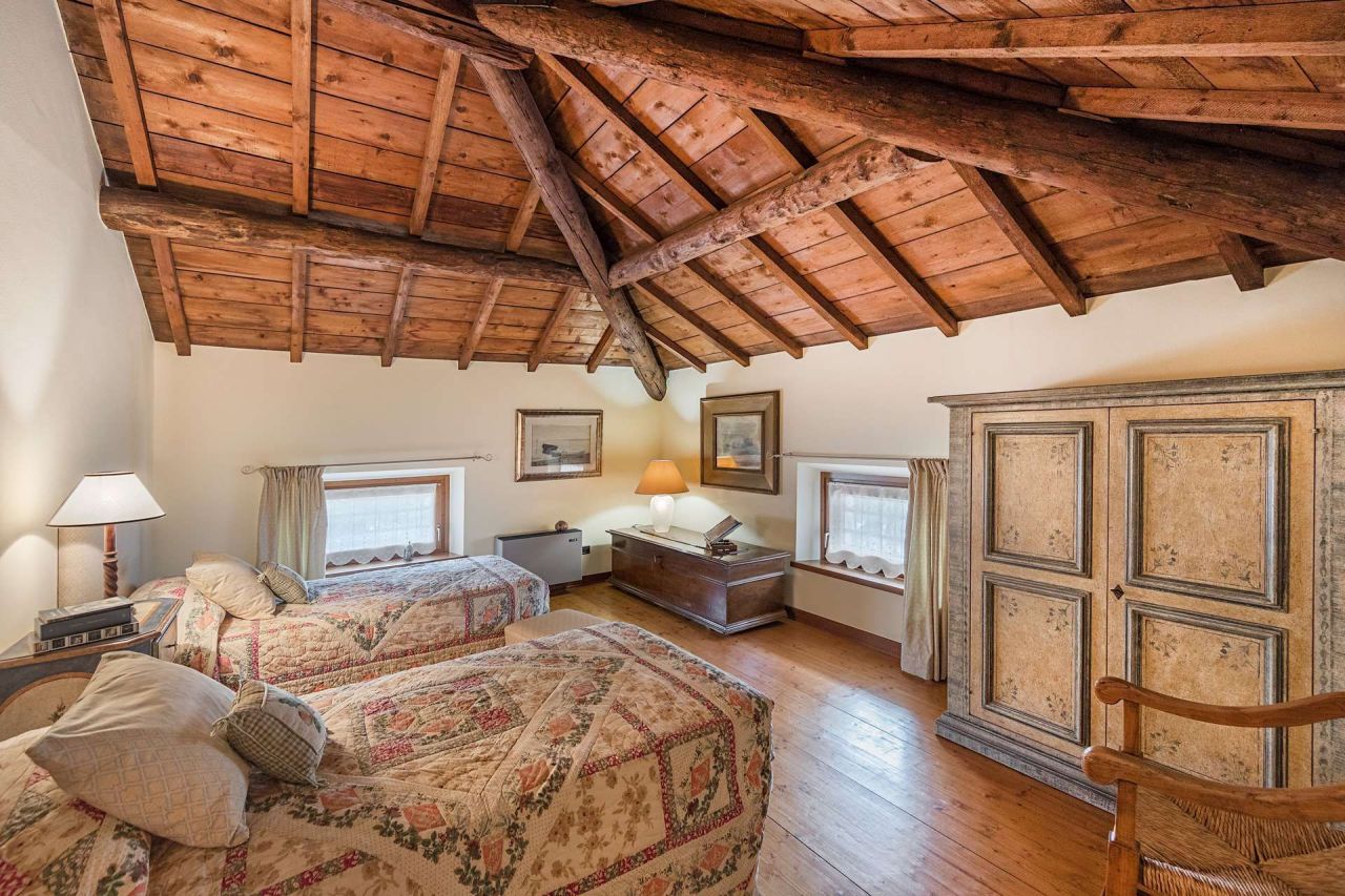 Вилла у озера Гарда, Италия, 624 м² - фото 15