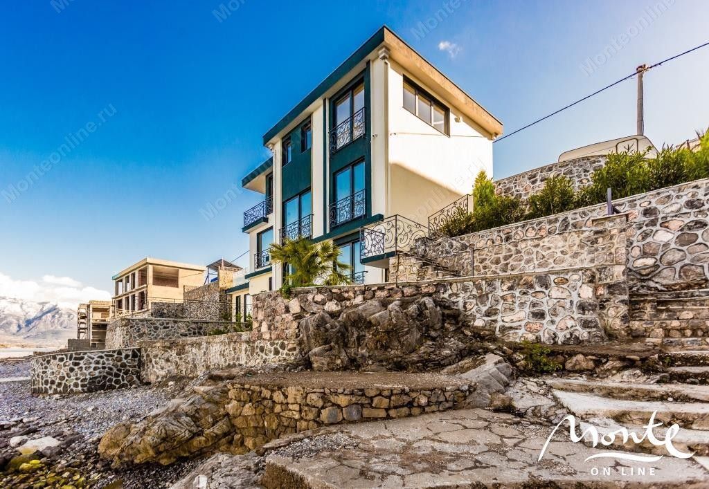 Вилла в Крашичах, Черногория, 420 м² - фото 1