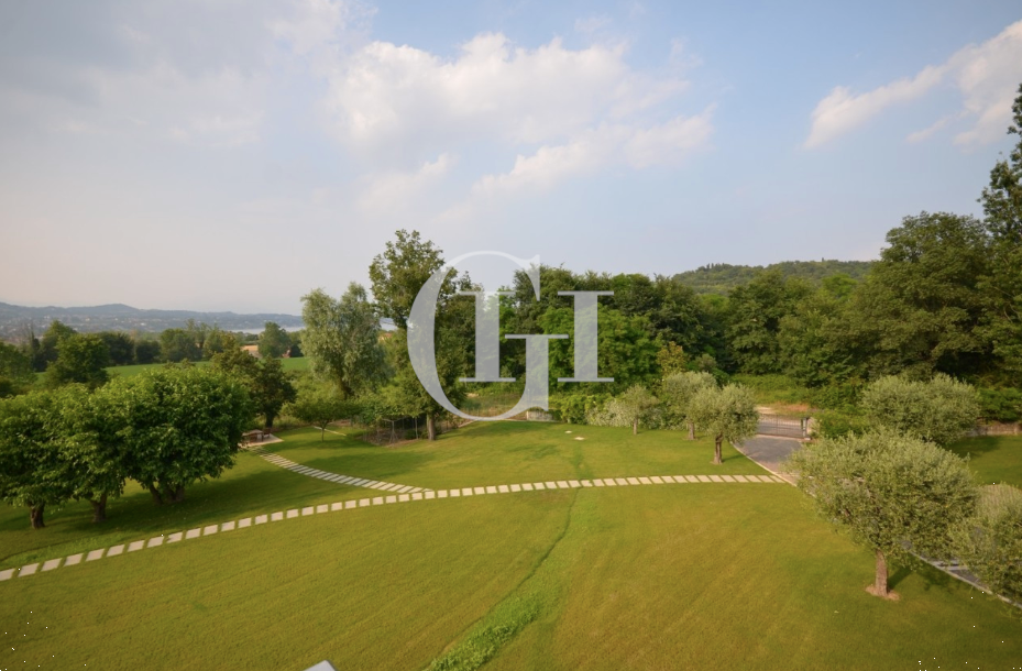 Апартаменты у озера Гарда, Италия, 192 м² - фото 18