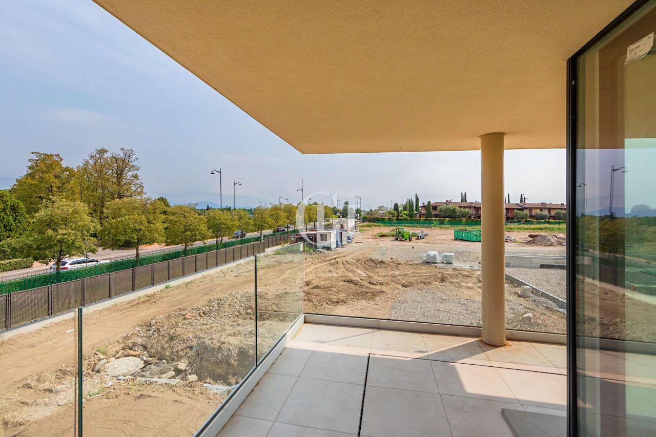 Апартаменты у озера Гарда, Италия, 110 м² - фото 8