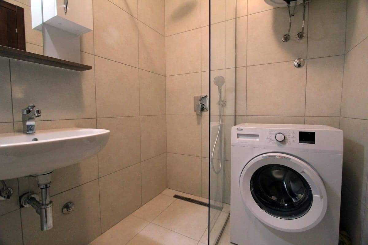 Коммерческая недвижимость в Будве, Черногория, 39 м² - фото 11