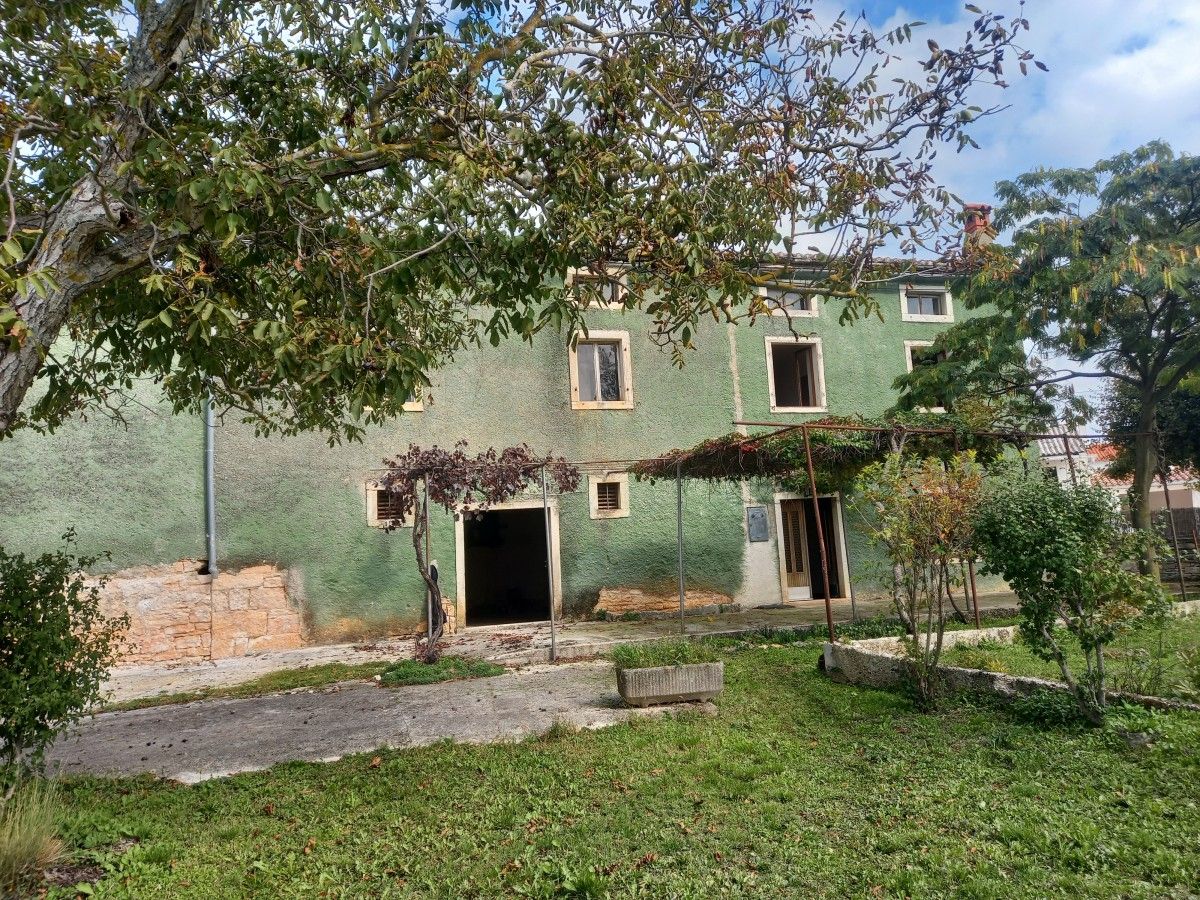 Дом в Жмини, Хорватия, 280 м2 - фото 1
