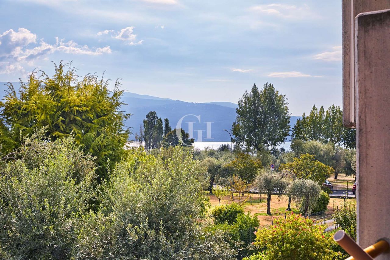 Апартаменты у озера Гарда, Италия, 125 м² - фото 8