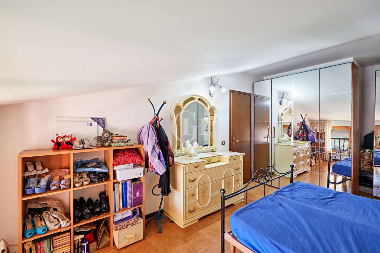 Апартаменты у озера Гарда, Италия, 125 м² - фото 15